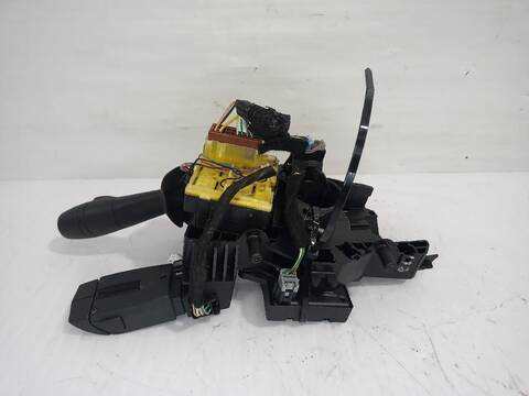 Foto 2ª: Mando Multifuncion Renault Trafic L1H1 2 7T 95CV [R9M413] (2014)