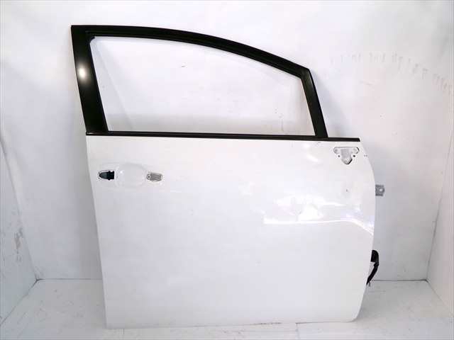 Puerta Delantera Derecha Toyota Verso 2.0 D-4D 2013-2018