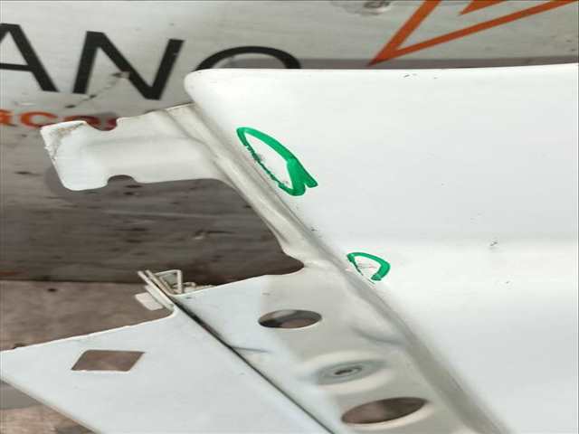 Foto 4ª: Aleta Delantera Izquierda Renault Trafic 6 - PLAZAS ACRISTALADO PARCIAL COMBI CORTO 90CV 66KW [M9R780] (2010)