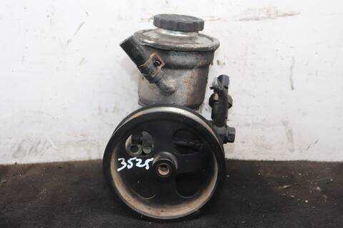 Bomba de Direccion Toyota Corolla 2.2 D-4D SOL 136CV 100KW
