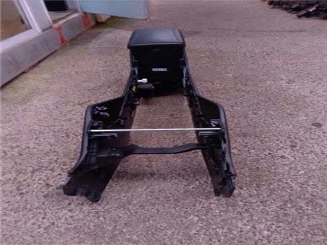 Foto 2ª: Consola Central Hyundai Tucson 1.6 ESSENCE 2WD [1.6 LTR. - 85 KW CRDI CAT (1598 CM3)] [D4FE]