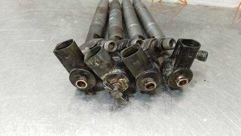 Foto 3ª: Inyectores Mercedes Clase E 180 320 CDI 210.026) BERLINA 197CV 145KW (1999)