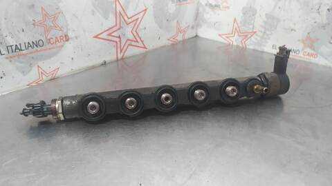 Foto 2ª: Rampa Inyectora Kia Carnival TD LS 126CV 93KW [J3] (2000)