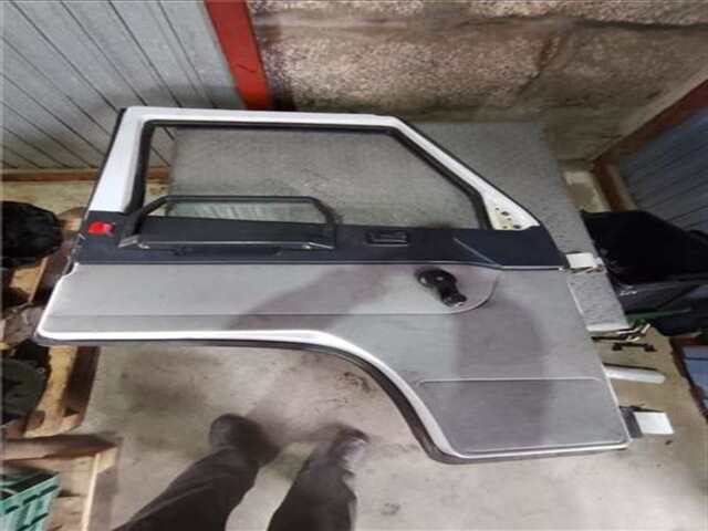 Puerta Delantera Izquierda Mercedes 100 D (631.332. 631.342)