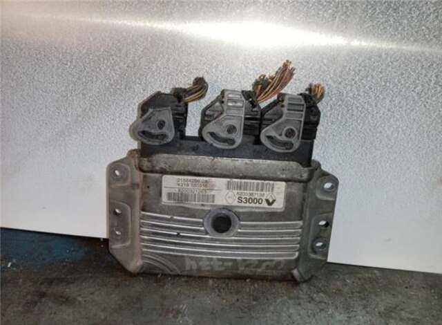 Foto 2ª: Centralita Motor ECU Renault Megane 1.6 CONFORT DYNAMIQUE [1.6 LTR. - 82 KW 16V] II CLASSIC BERLINA (2003-_) [K4MT7]