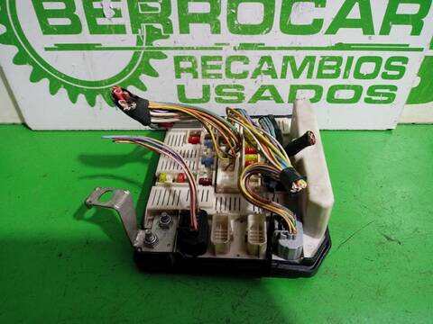 Foto 2ª: Caja Reles Fusibles Renault Scenic GRAND EMOTION 112CV [K4M812] (2003)