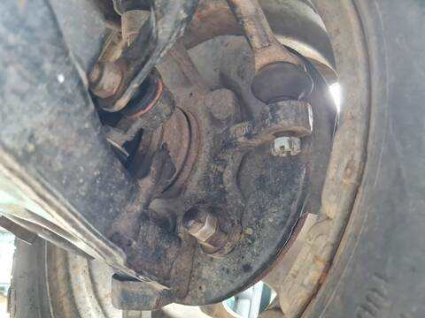 Mangueta Delantera Izquierda Nissan Terrano 2.7 TDI 4WD 125CV 92KW