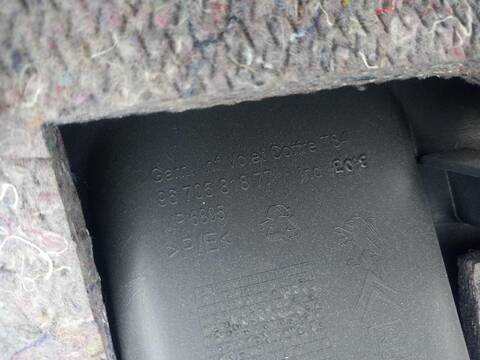 Foto 3ª: Tapizados Cartoneras Peugeot 3008 STYLE 114CV (2009)