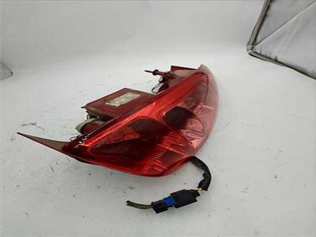 Piloto Trasero Izquierdo Peugeot 807 2.2 ST PORT AVENTURA [2.2 LTR. - 94 KW HDI FAP CAT (4HW - DW12C)]