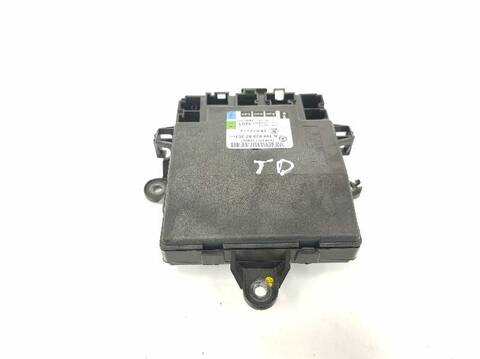 Foto 3ª: Centralita Puerta Delantera Izquierda Mercedes Clase B 180 2.0 CDI 109CV 6V [640940] (2005)