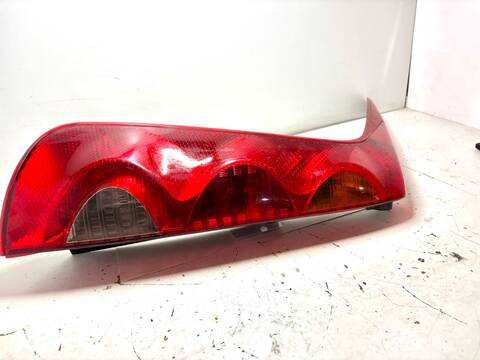 Piloto Trasero Izquierdo Nissan Note VERSION INDEFINIDA