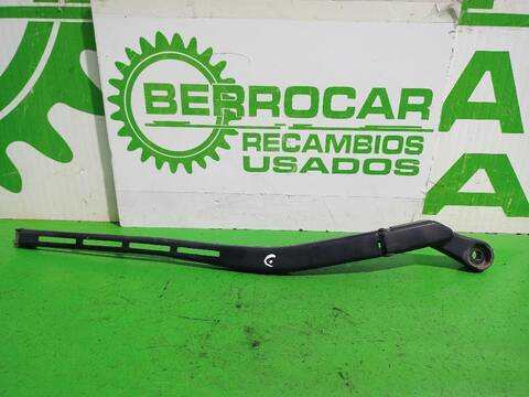 Foto 2ª: Brazo Limpia Delantero Derecho Audi A4 2.5 TDI 120KW) 163CV (2000)