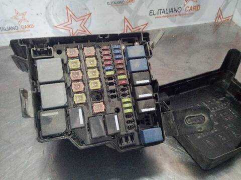 Caja Reles Fusibles Ford Fiesta TITANIUM 95CV 70KW