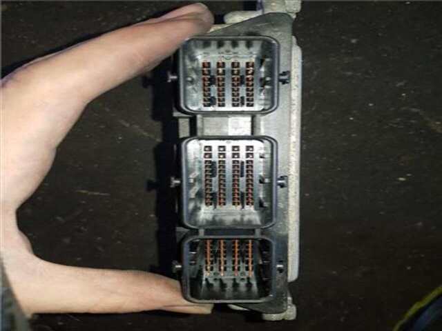 Foto 3ª: Centralita Motor ECU Citroen C3 1.4 HDI [8HZ (DV4TD)]