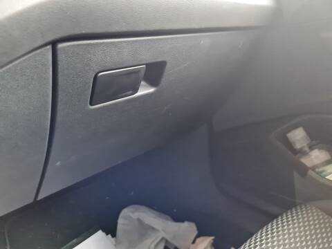 Guantera Volkswagen Polo LIFE 95CV 70KW