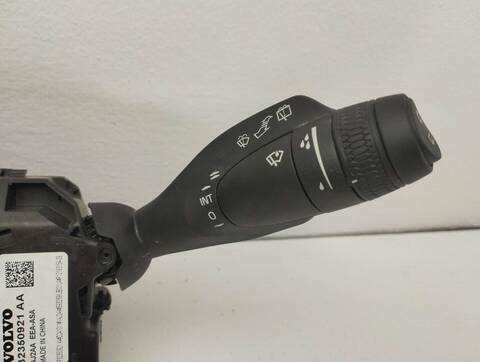 Foto 3ª: Mando Luces Volvo XC 60 CORE AWD 250CV 184KW [B420T11] (2025)