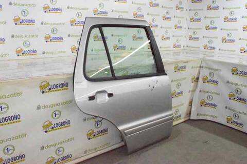 Foto 2ª: Puerta Trasera Derecha Mercedes Clase ML 400 4.0 CDI 32V 250CV [628963] (1997)