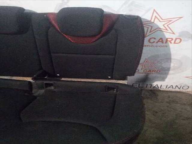 Foto 2ª: Asientos Traseros Renault Clio EXPRESSION 75CV 55KW [K9K C6] (2015)