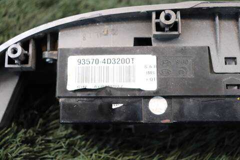 Foto 2ª: Botonera Elevalunas Kia Carnival J3 (2006)