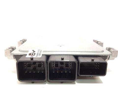 Foto 3ª: Centralita Motor ECU Volvo C30 D2 KINETIC 115CV 84KW [D4162T] (2012)