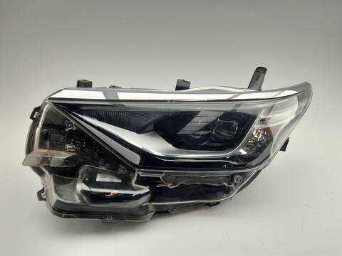 Faro Izquierdo Toyota Auris 1.8 HYBRID ZWE186_) 136CV 100KW