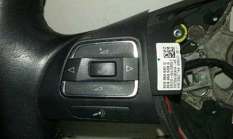 Foto 3ª: Volante Volkswagen Sharan ADVANCE BLUEMOTION 170CV 125KW [CFGB] (2011)