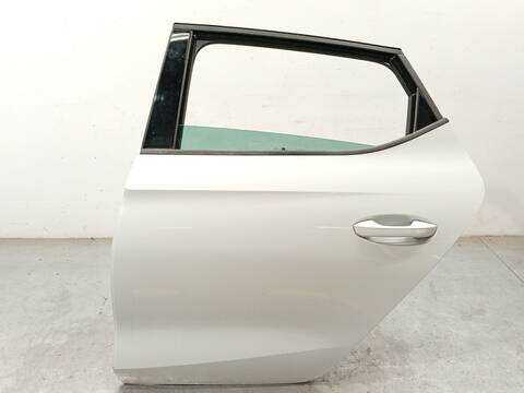 Puerta Trasera Izquierda Seat Leon 1.5 TSI 150CV 110KW
