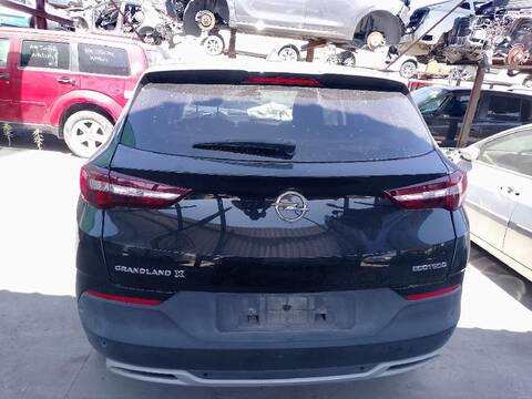 Portón Opel Grandland 1.5 TURBO D 75)