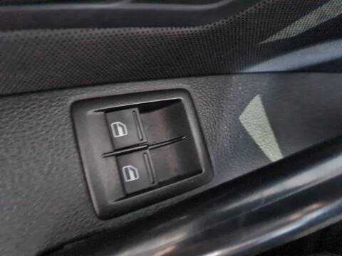 Botonera Elevalunas Volkswagen Scirocco 2.0 TDI 103KW) 140CV