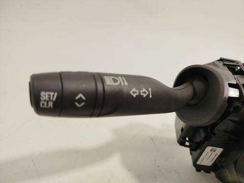 Foto 4ª: Mando Multifuncion Opel Corsa 1.2 68) 101CV 74KW [HN05] (2020)