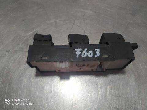 Botonera Elevalunas Nissan X-Trail COMFORT 114CV 84KW T30)