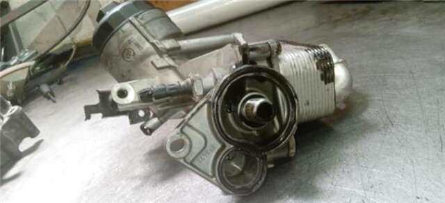 Foto 3ª: Radiador Aceite Opel Zafira 1.7 COSMO [1.7 LTR. - 92 KW 16V CDTI]