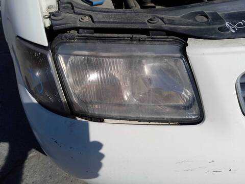 Foto 3ª: Faro Derecho Audi A3 1.8 AMBIENTE 125CV 92KW [AGN] (1997)
