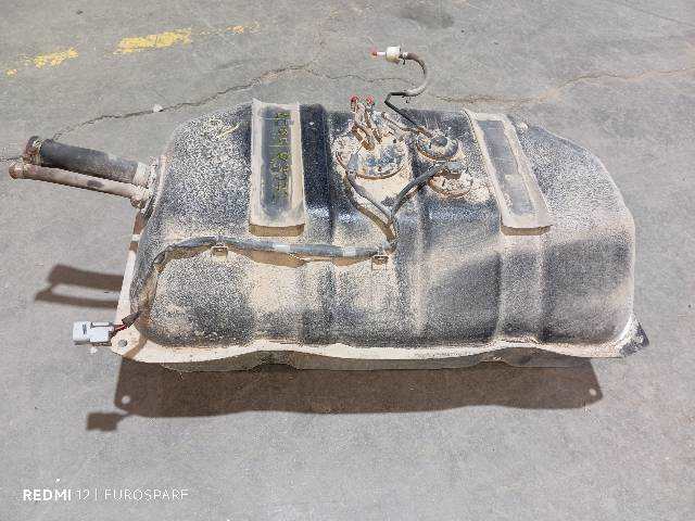 Foto 4ª: Deposito de Combustible Toyota Land Cruiser 3.0 D KZJ95 VX 5P [1KZ-TE] (1997)