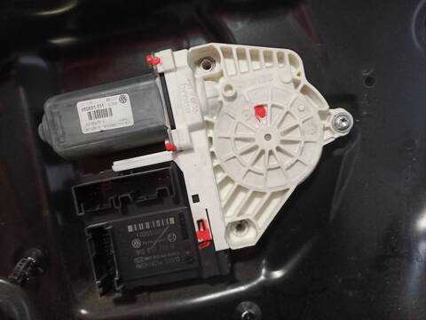 Foto 2ª: Elevalunas Eléctrico Delantero Izquierdo Volkswagen Passat TRENDLINE BERLINA 115CV 85KW [BLF] (2006)