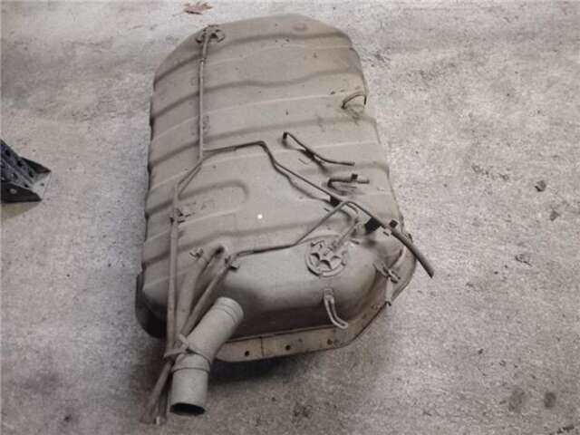 Foto 2ª: Deposito de Combustible Isuzu Trooper 2.8 UBS 55 [2.8 LTR. - 78 KW TURBODIESEL] [4JB1]