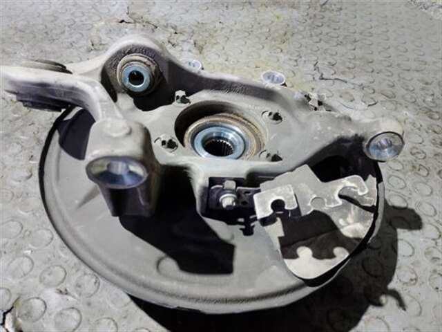 Foto 2ª: Mangueta Trasera Izquierda Mercedes Clase C 160 2.1 C 220 D (205.304) [2.1 LTR. - 125 KW CDI CAT] [651.921]