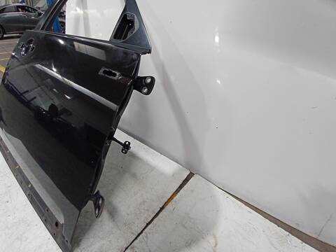 Foto 3ª: Puerta Delantera Derecha Land Rover Discovery TDV6 HSE 245CV 180KW [306DT] (2010)