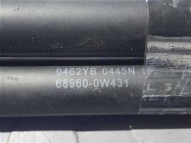 Foto 3ª: Cerradura Maletero Portón Toyota Prius HÍBRIDO BASIS [HÍBRIDO 57 KW ( 1.5 LTR. - 57 CAT)] [1NZ-FXE]