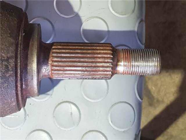 Foto 2ª: Transmision Delantera Derecha Renault Megane 1.9 CONFORT AUTHENTIQUE [1.9 LTR. - 88 KW DCI DIESEL] II BERLINA 5P (10.2002-_) [F9Q B8]