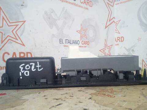 Foto 3ª: Botonera Elevalunas Toyota Yaris HYBRID ACTIVE 101CV 74KW [1NZ] (2019)