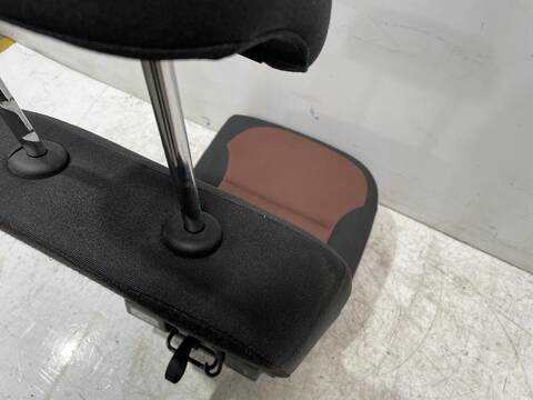 Foto 3ª: Asientos Traseros Skoda Yeti ACTIVE 105CV [CBZB] (2009)