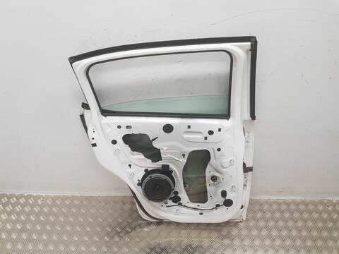 Foto 3ª: Puerta Trasera Izquierda Citroen C3 SHINE (2016)