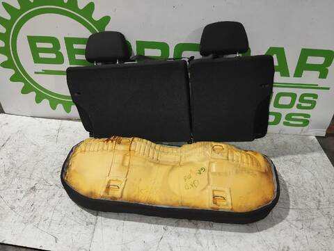 Foto 3ª: Asientos Traseros Opel Astra ESSENTIA 90CV [Z14XEP] (2004)