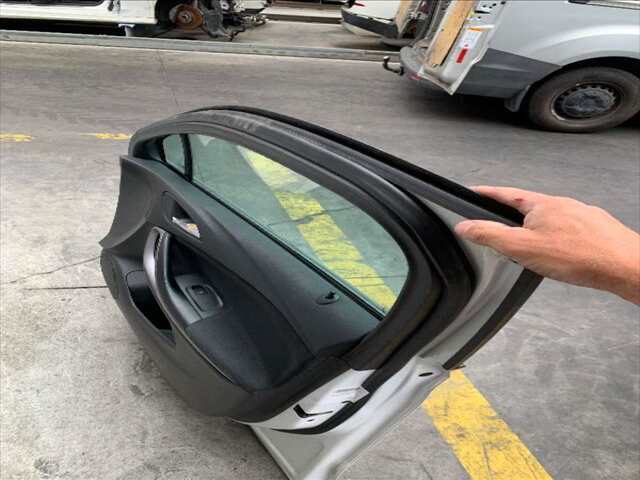Foto 2ª: Puerta Delantera Derecha Opel Astra 1.6 CDTI110CV [B16DTE] (2017)