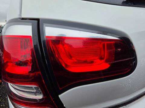 Piloto Portón Izquierdo Citroen C3 HMZ