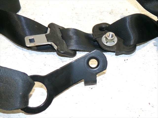 Foto 3ª: Cinturón Delantero Derecho Nissan Qashqai 1.6 DCI 2010-2014 [R9M] (2013)