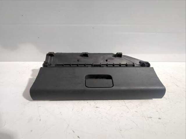 Guantera Volkswagen Polo 1.9 SDI 64CV