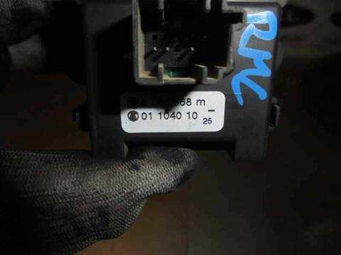 Foto 2ª: Mando Multifuncion Bmw Serie 3 315 320D BERLINA 150CV 110KW [20-4D-4 D] (2004)