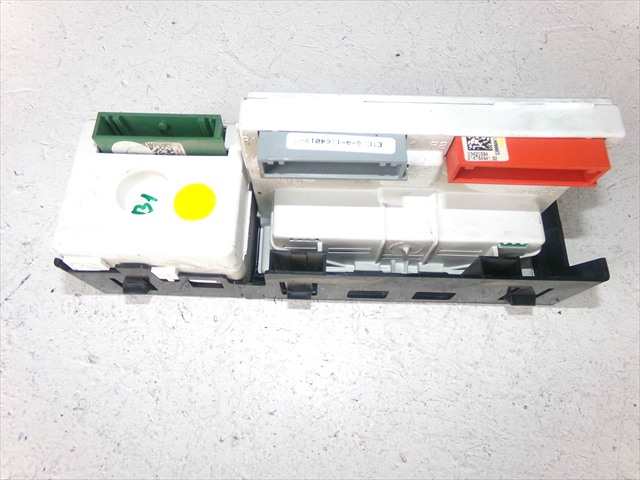 Foto 2ª: Consola Central Renault Laguna 2.0 G RANCHERA,2001-2007 [F4RJ7] (2004)